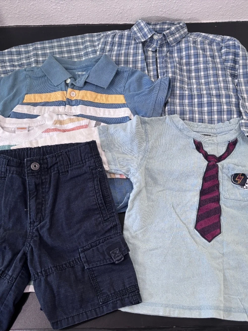 5pc lot Gymboree preowned size 2T boys outfits, shorts, tee, button up, polo